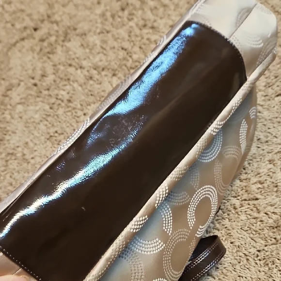 Coach Ashley Dotted Op Art Carryall Bag - Picture 15 of 16